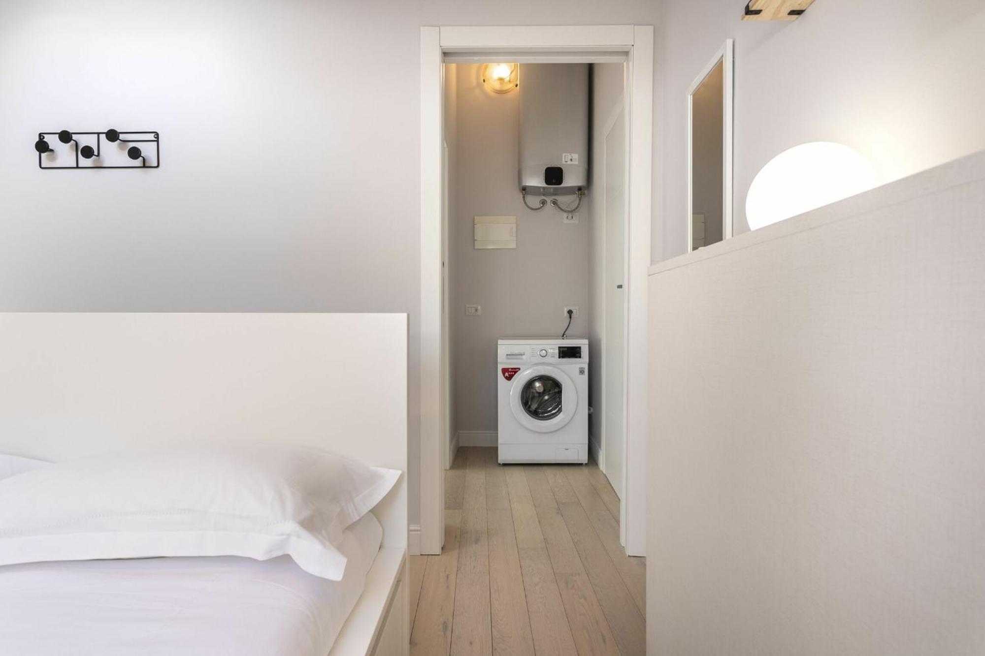 Appartement Ferrucci 1 Bedroom Attic In By Halldis Milan