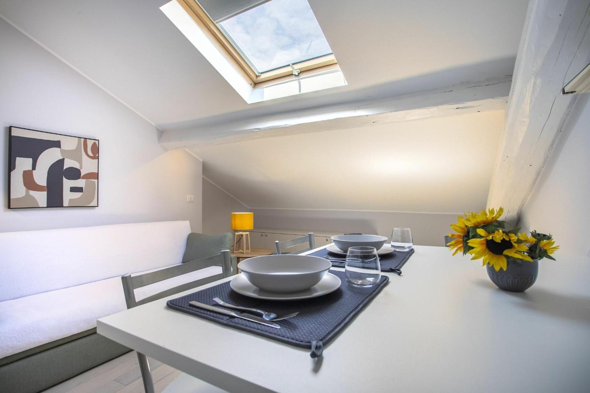 Ferrucci 1 Bedroom Attic In By Halldis