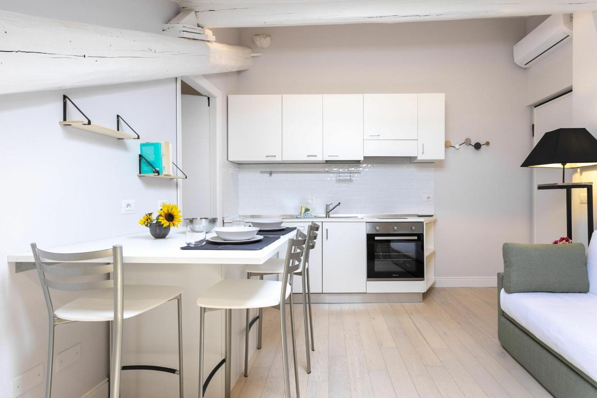 Ferrucci 1 Bedroom Attic In By Halldis Appartement *