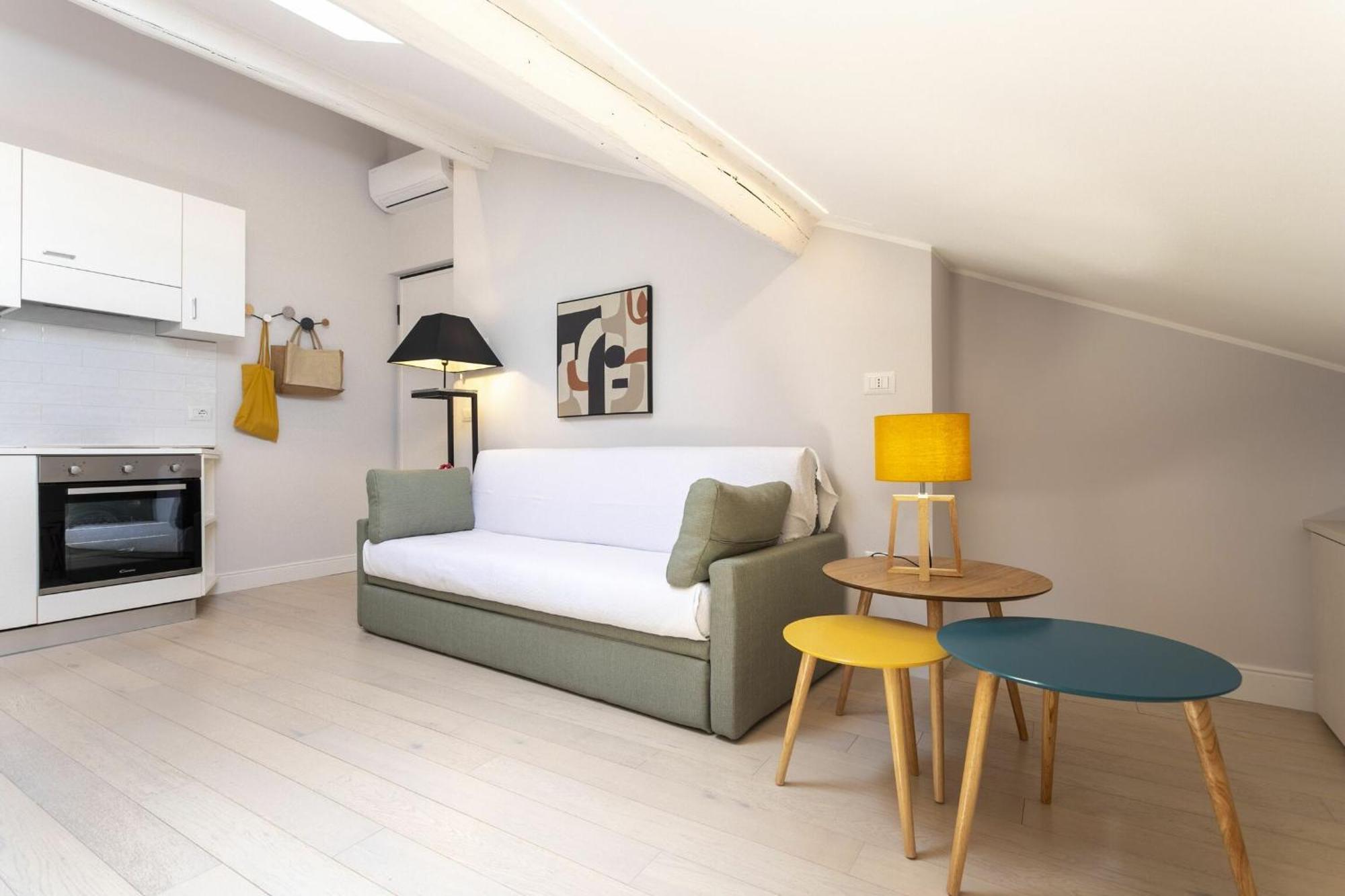 Ferrucci 1 Bedroom Attic In By Halldis Appartement Milan